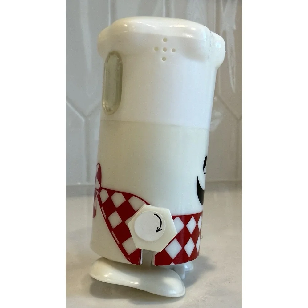 Vintage Happy Chef Salt and Pepper Shaker Wind Up Toy Figure Trinket Kitchen 80s